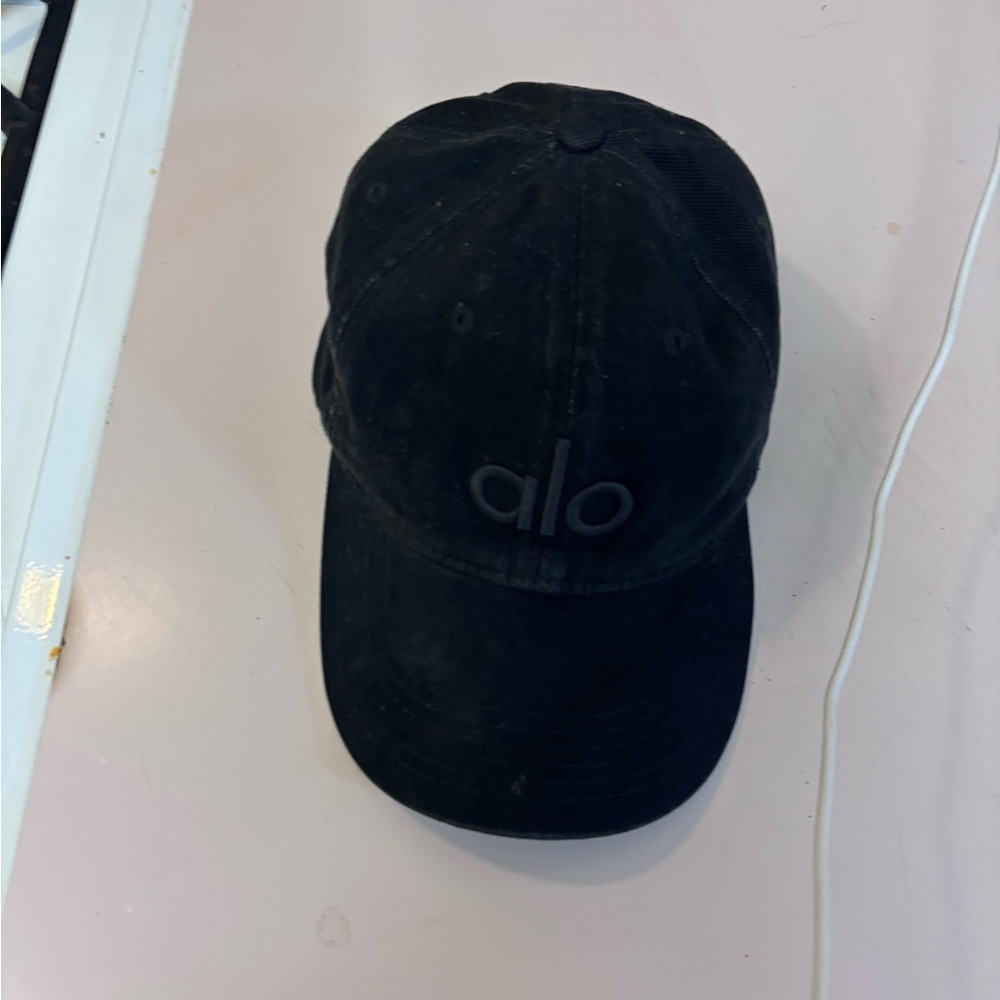 ALO Yoga Black Cap